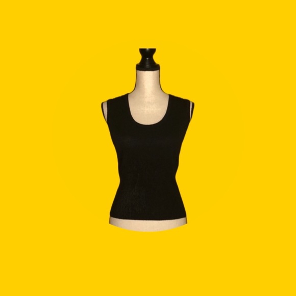 ST. JOHN SPORT sleeveless knit top - Picture 1 of 6